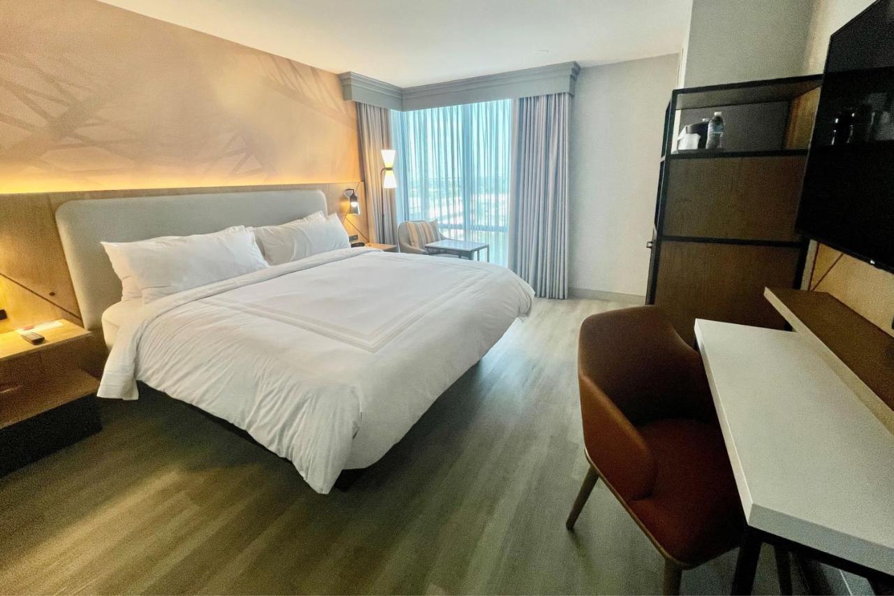 Marriott North Hotel 4*